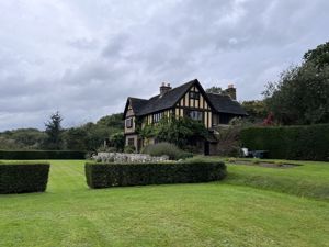 Photo 9- click for photo gallery